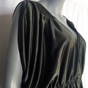 BCBGMaxAzria Women’s Grecian Top M V-Neck NWT